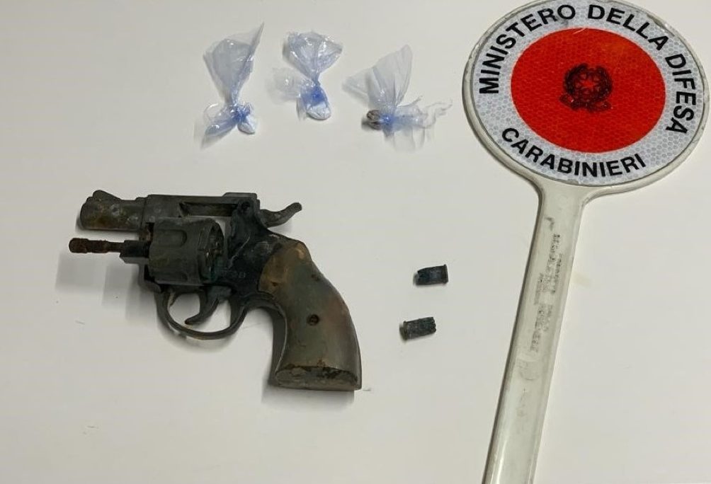 pistola a salve sequestro carabinieri