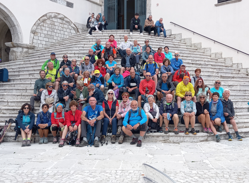 Senior Cai Erba trekking in Campania