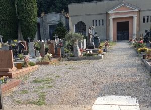 degrado cimitero arcellasco