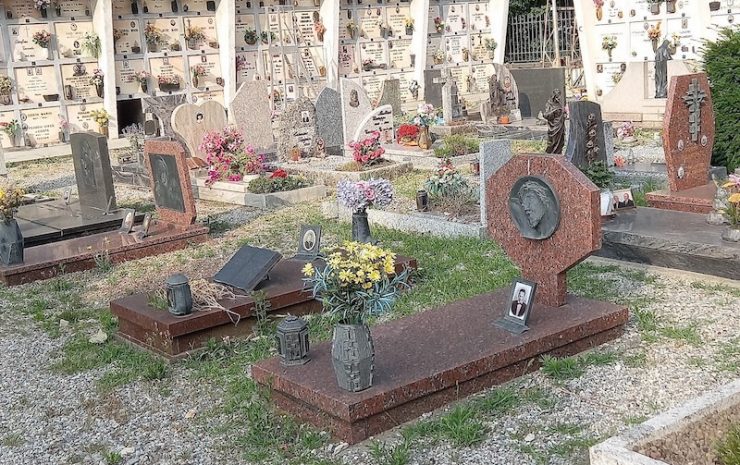 degrado cimitero arcellasco