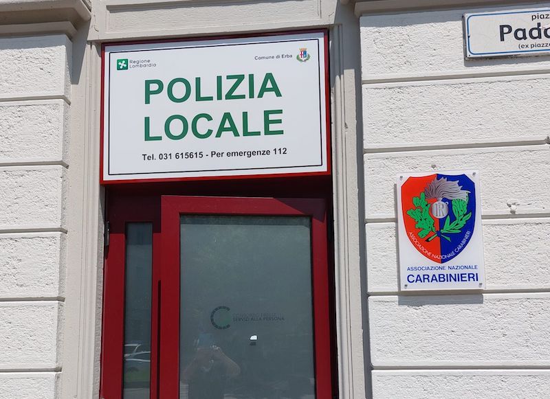 ufficio polizia locale targa