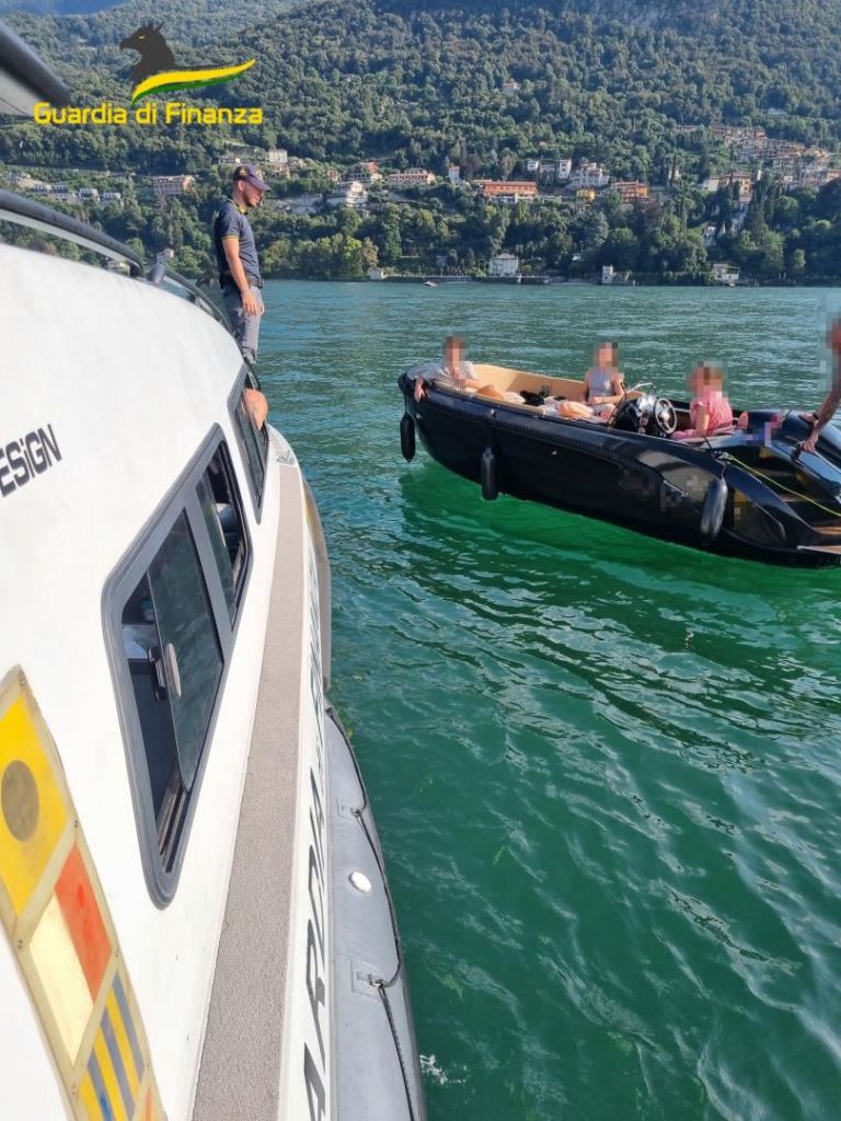 Guardia di Finanza Lago di Como