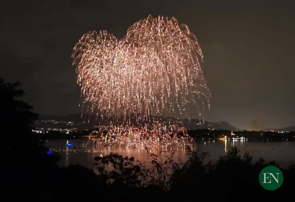 Pusiano Fuochi Artificio Festa madonna della neve 