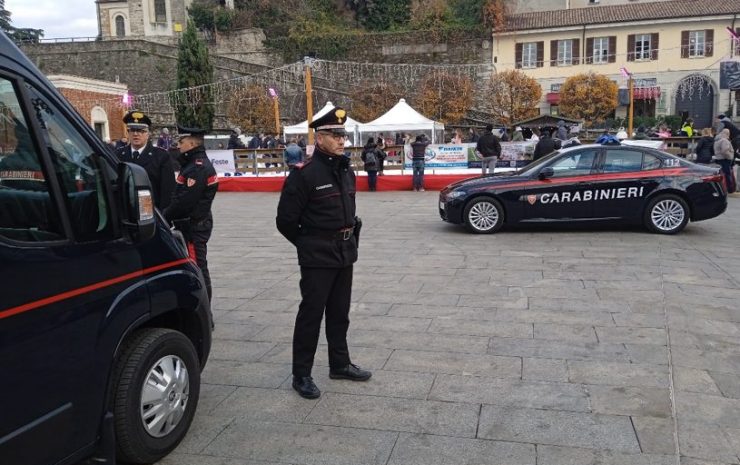 controlli carabinieri cantù