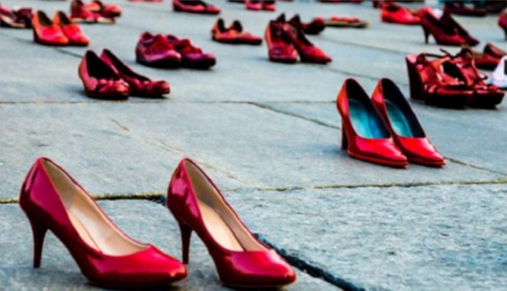 scaroe rosse contro violenza donne