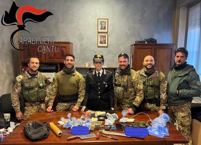 Carabinieri Mariano Comense squadra cacciatorispaccio boschi