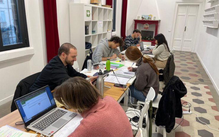 aula studio stazione erba