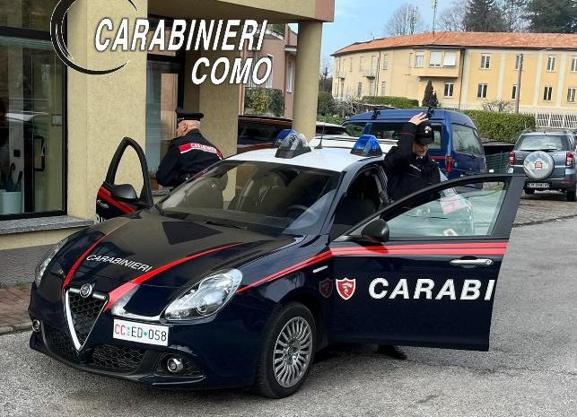 Carabinieri auto