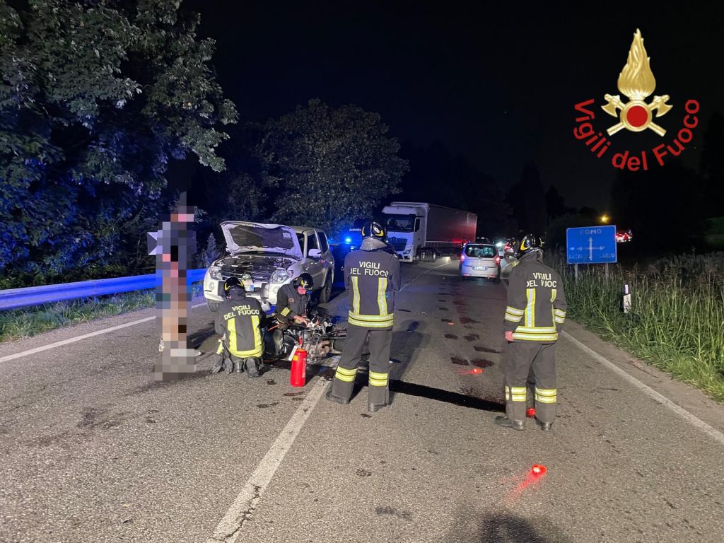 Incidente a Erba in viale Brianza tra auto e moto