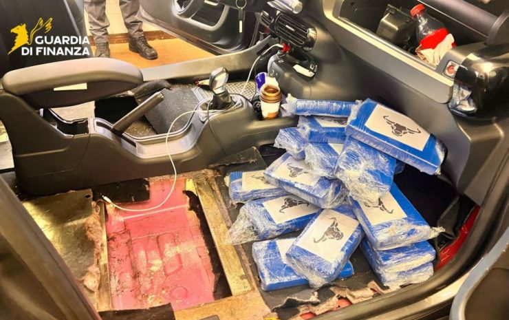 Sequesto cocaina e armi brogeda