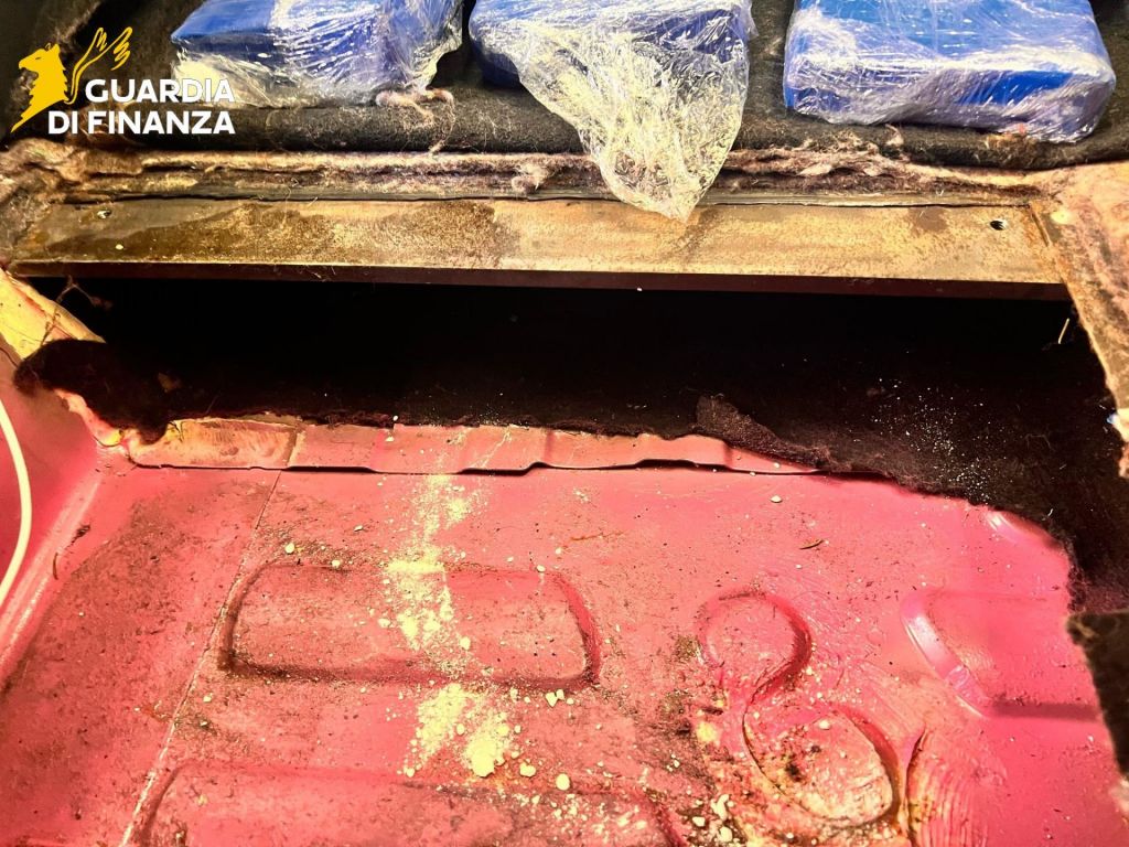 Sequesto cocaina e armi brogeda 