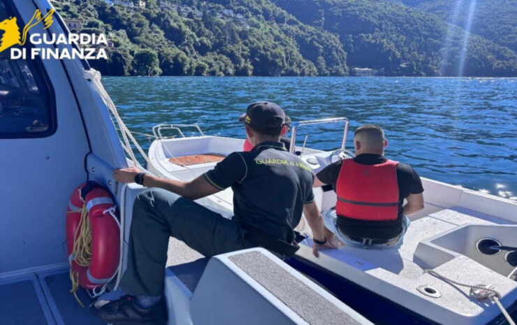 Guardia Finanza salvataggio natanti barca nesso 2025