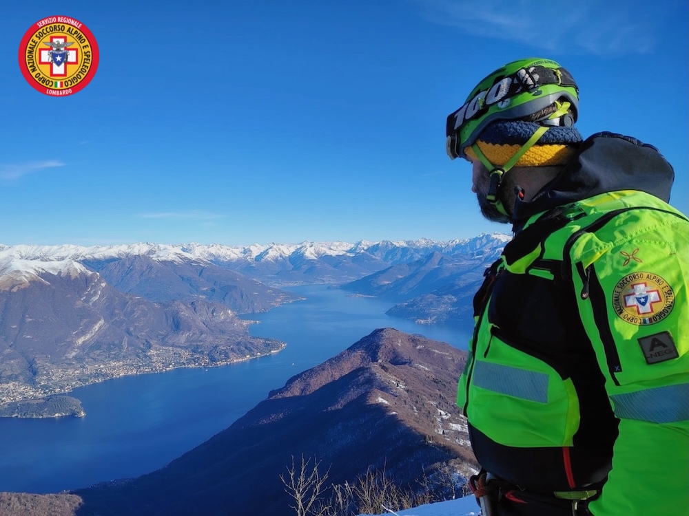 Una fase dell'esercitazione del Soccorso Alpino che si è svolta ieri sul Monte San Primo